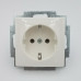 Розетка ABB basic55 біла 1-на з заземленням ( 2CKA002011A3855 )