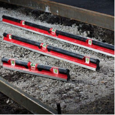 Рівень MILWAUKEE 4932459895 Redstick для роботи з бетоном 180см