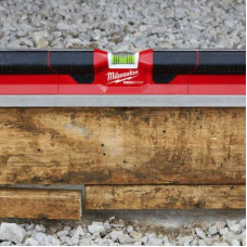 Рівень MILWAUKEE 4932459893 Redstick для роботи з бетоном 60см