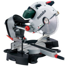 Торцювальна пила з тяговою функцією Metabo KGS 305 M 2000Вт диск 110х305 3700 об/хв з нахилом в два боки LED (613305000) Торцювальна пила з тяговою функцією Metabo KGS 305 M 2000Вт диск 110х305 3700 об/хв з нахилом в два боки LED (613305000)